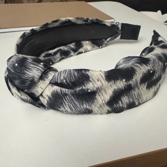 Headbands - Leopard Print - ***SELECT ONE**** - Picture 6 of 6